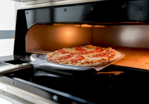 Choosing the Best Pizza Oven - Size, Space & Features