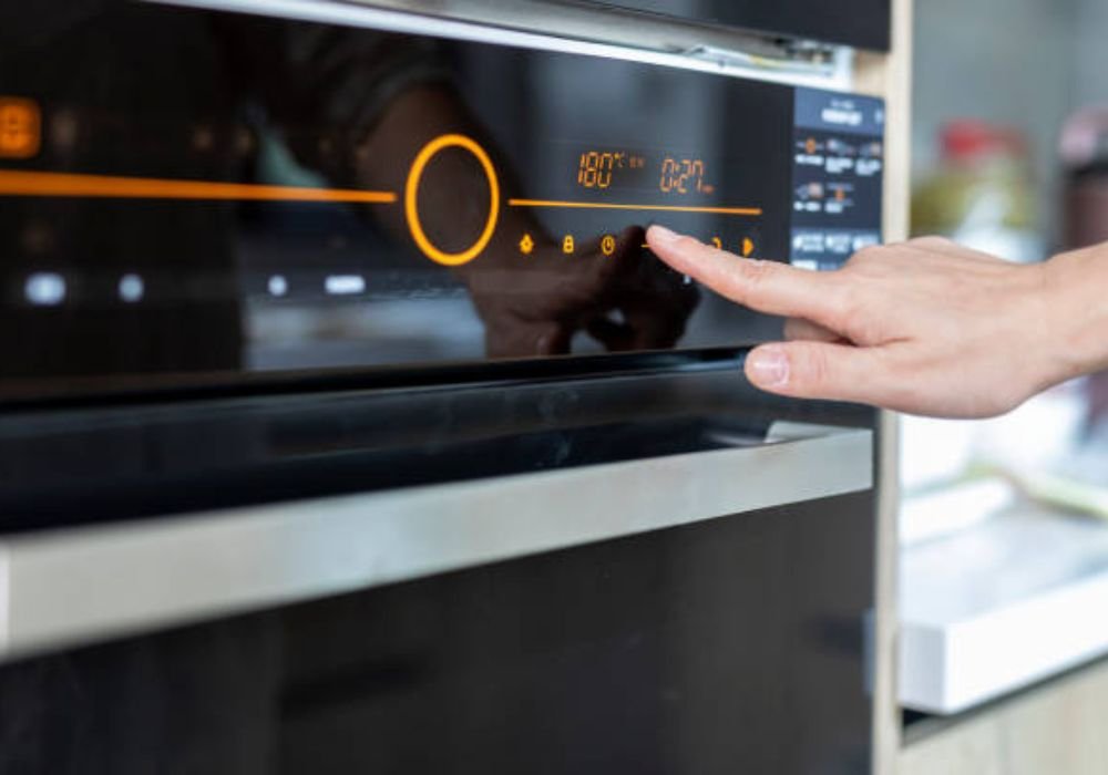 Safety-Features-A-New-Level-of-Kitchen-Safety Smart Oven Features That Will Change How You Cook